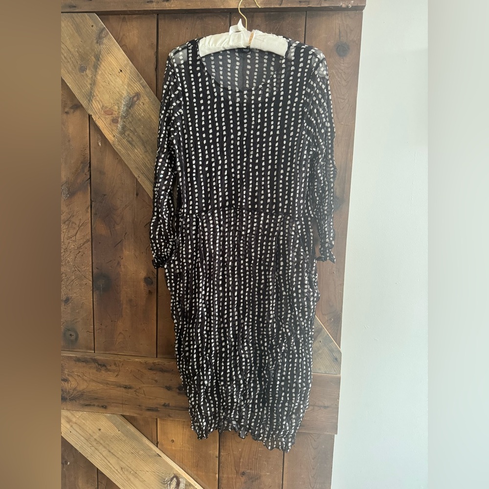 Artful Home Lisa Bayne Black and White Striped Long Sleeve Dress - Picture 8 of 8